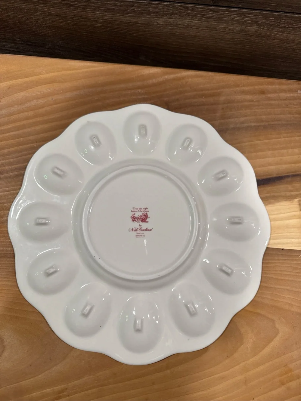 Red and White Decorative Egg Serving Plate - Classic Porcelain